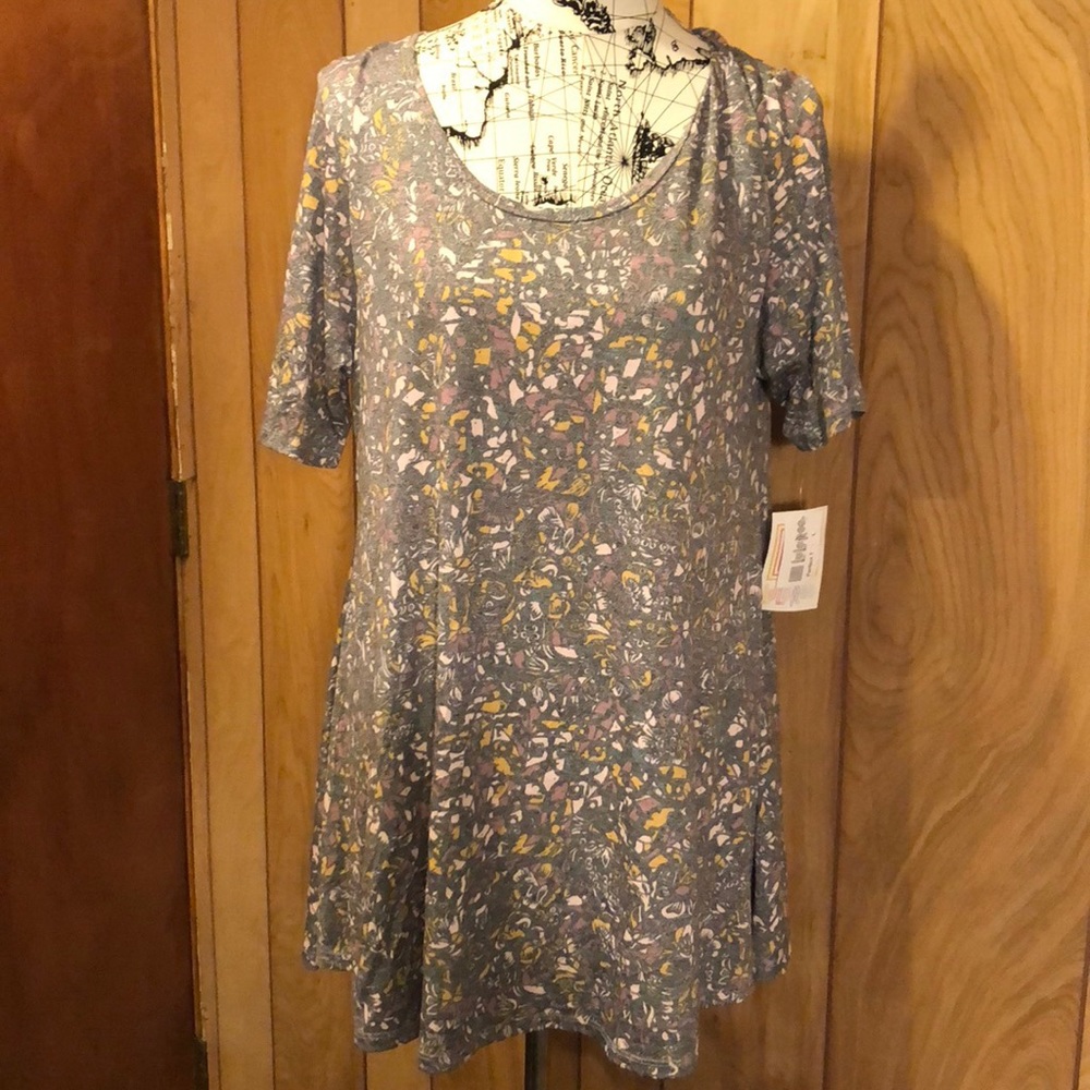 NWT Lularoe Perfect Tee Large Grey Floral
